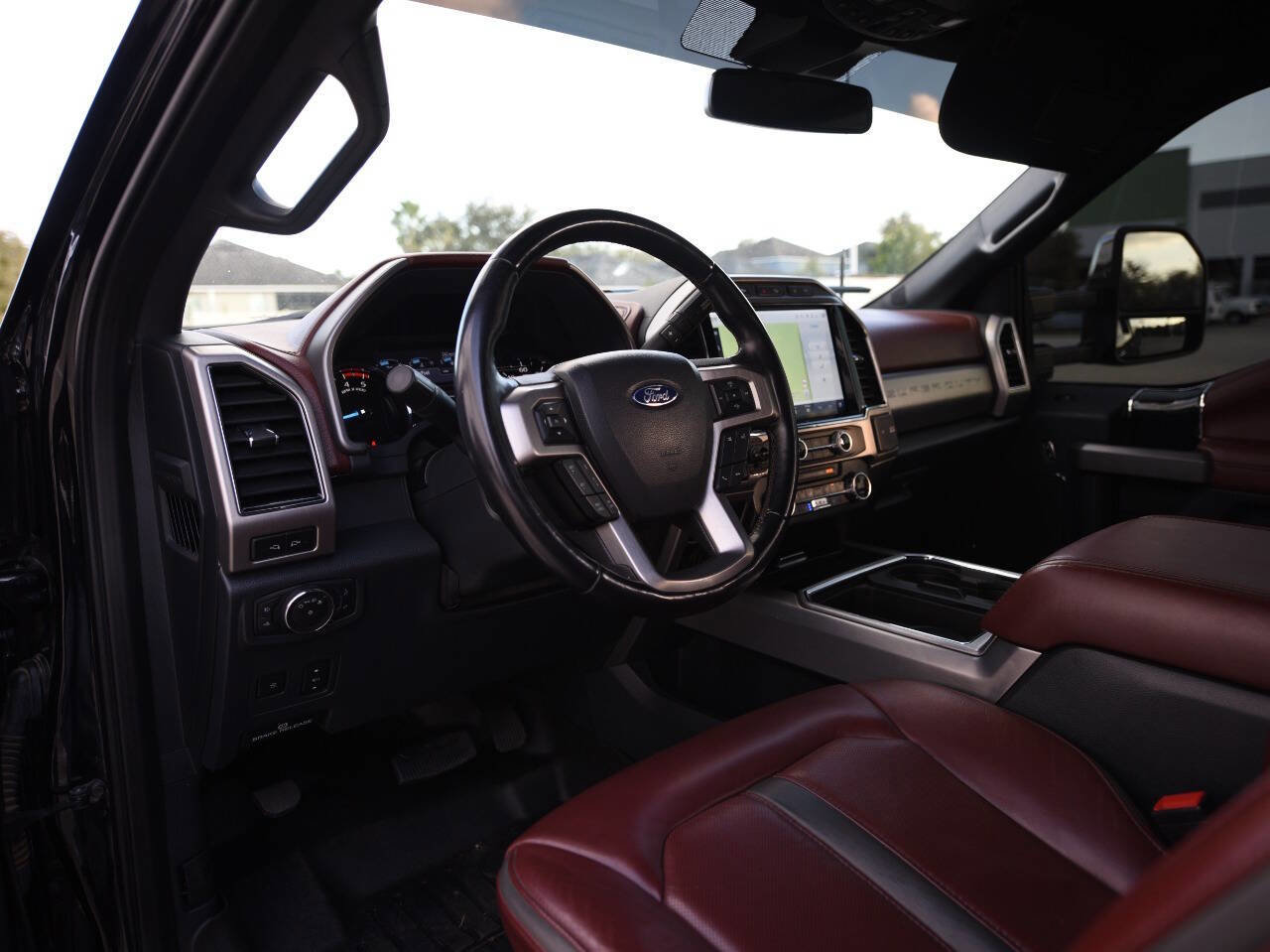 Used 2022 Ford F450 Platinum w/ FX4 Off-Road Package image 15