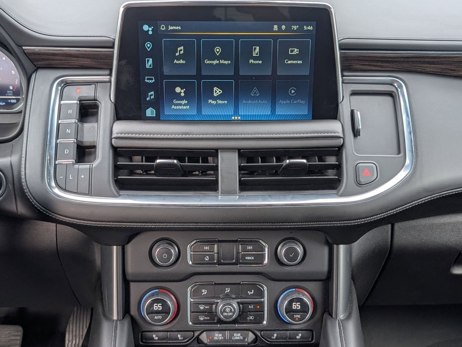 Used 2023 Chevrolet Tahoe Z71 w/ Z71 Off-Road Package AWD/4WD image 18