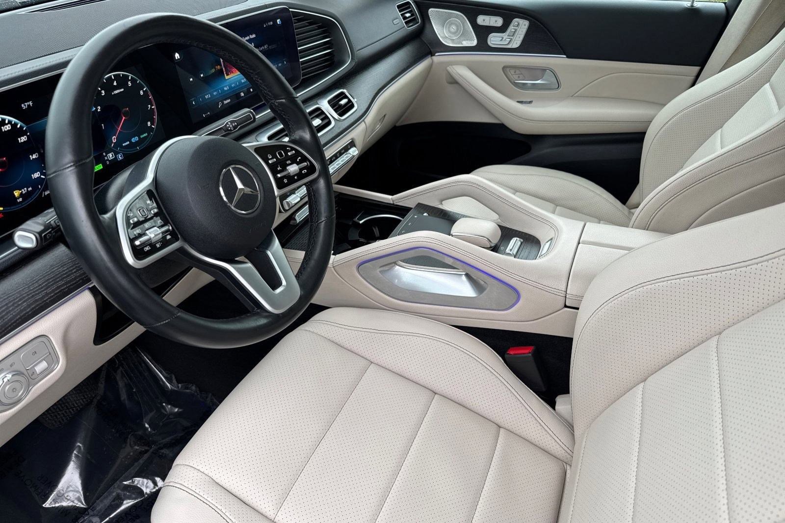 Used 2021 Mercedes-Benz GLS 450 4MATIC image 4