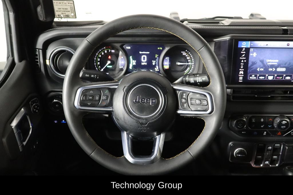 Used 2024 Jeep Wrangler Unlimited Sahara w/ Technology Group AWD/4WD image 7
