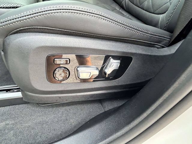 Used 2026 BMW X5 M60i w/ Executive Package AWD/4WD image 7