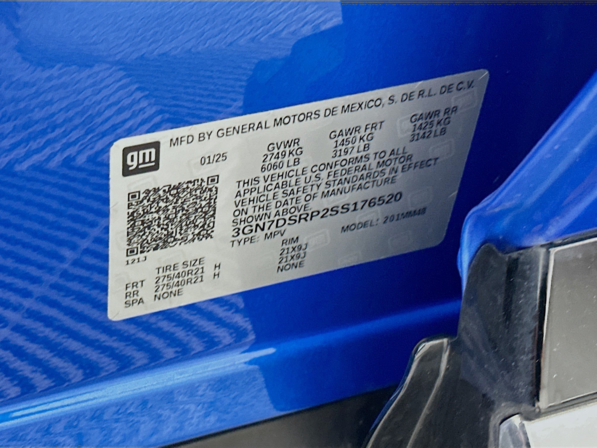 Used 2025 Chevrolet Equinox EV RS FWD image 12