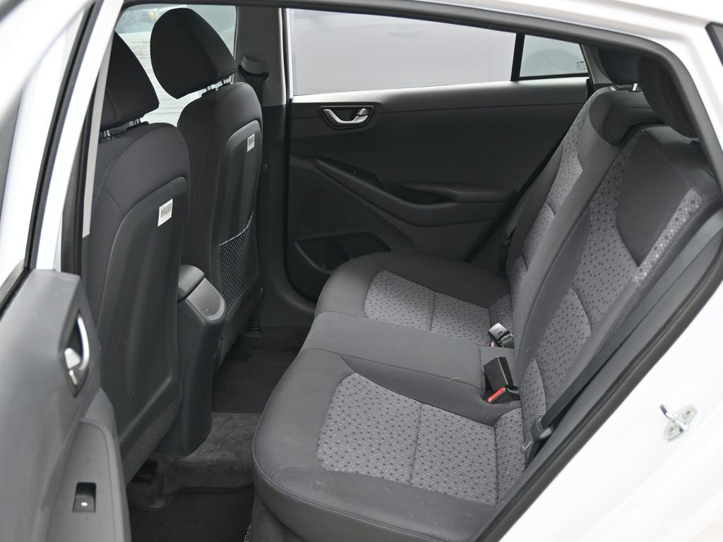 Used 2018 Hyundai Ioniq Blue image 30