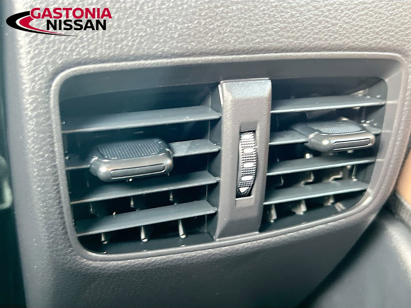 Used 2026 Toyota Corolla Cross XLE w/ Convenience Package image 35