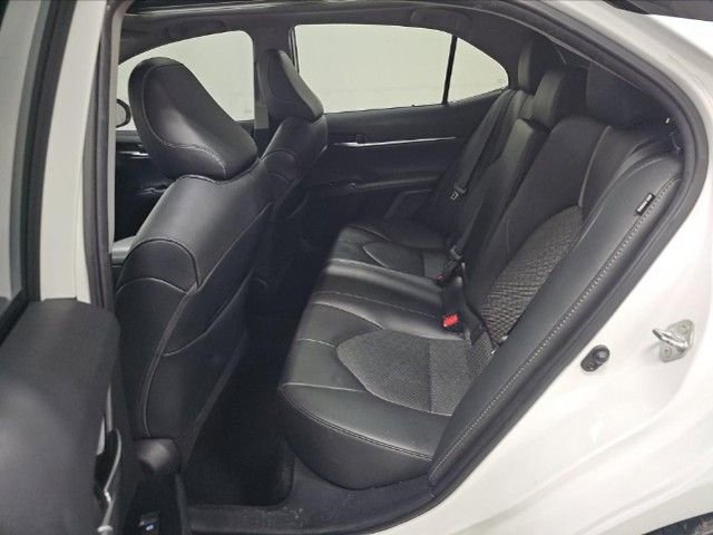 Used 2020 Toyota Camry XSE image 18