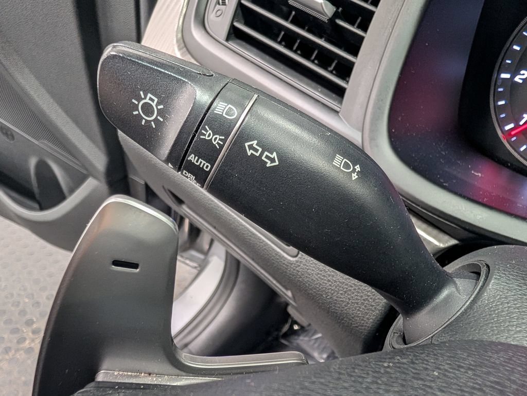 Used 2018 Hyundai Sonata Sport FWD image 17