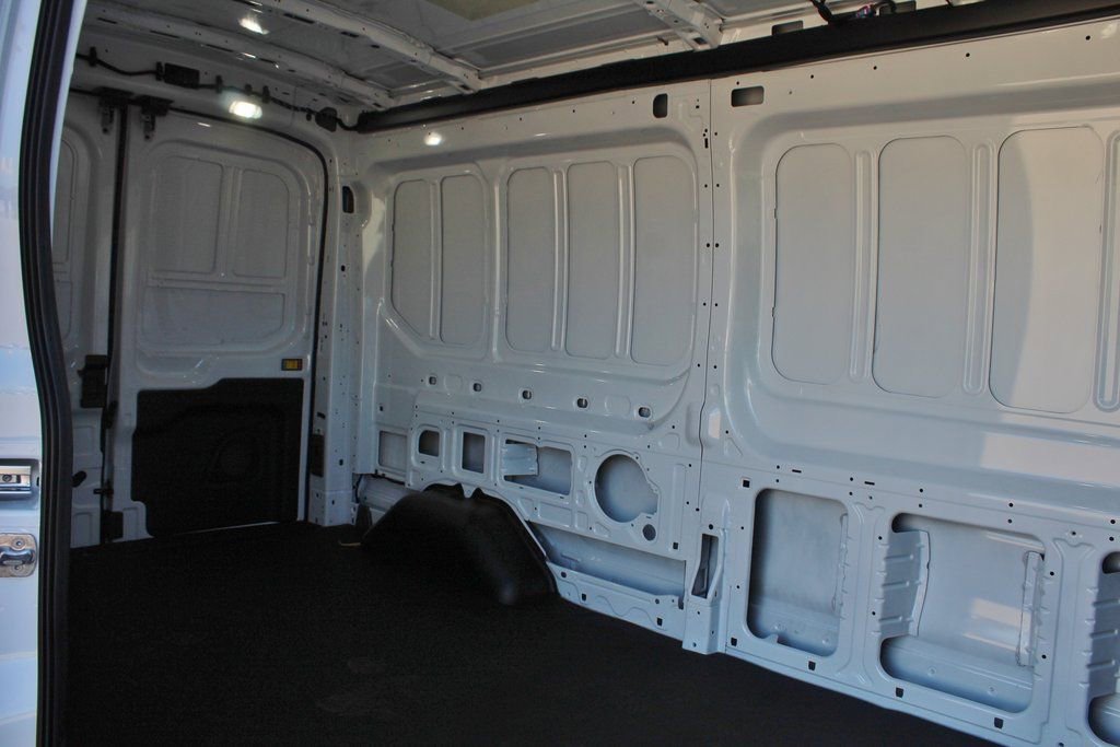New 2026 Ford Transit 350 148 Medium Roof RWD image 33