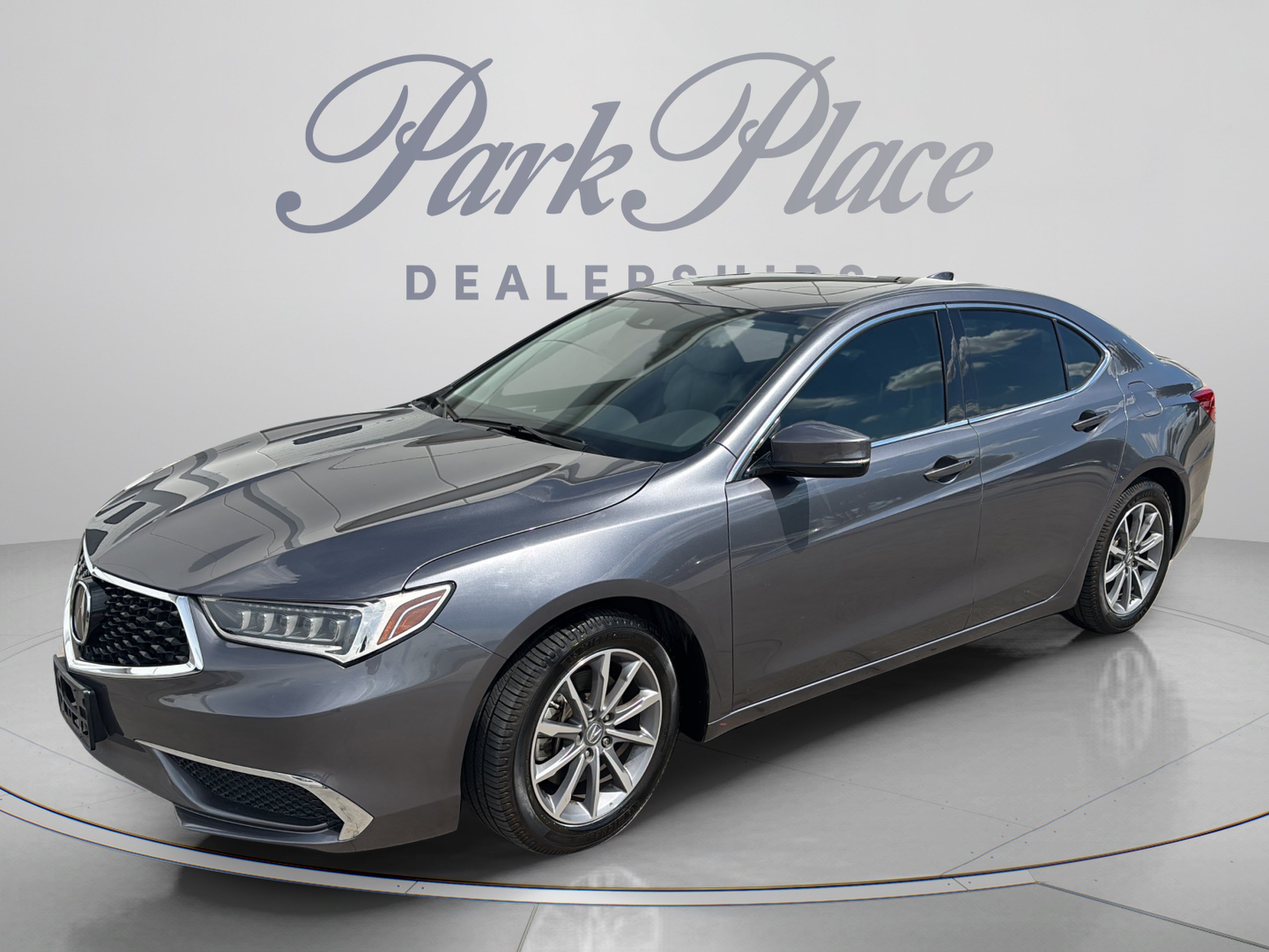 Used 2018 Acura TLX FWD image 1
