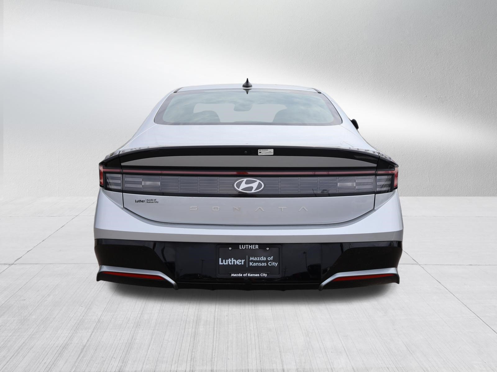 Used 2025 Hyundai Sonata SEL FWD image 6