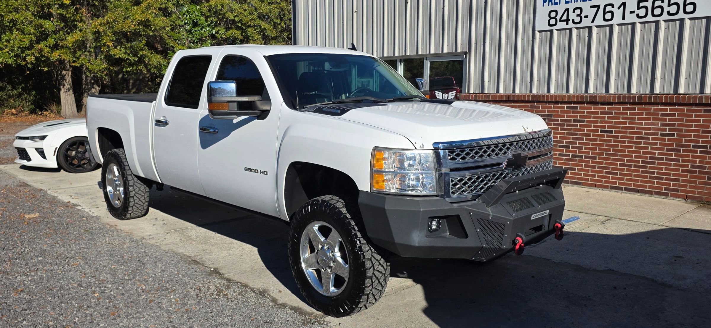 Used 2014 Chevrolet Silverado 2500 LTZ w/ LTZ Plus Package AWD/4WD image 2