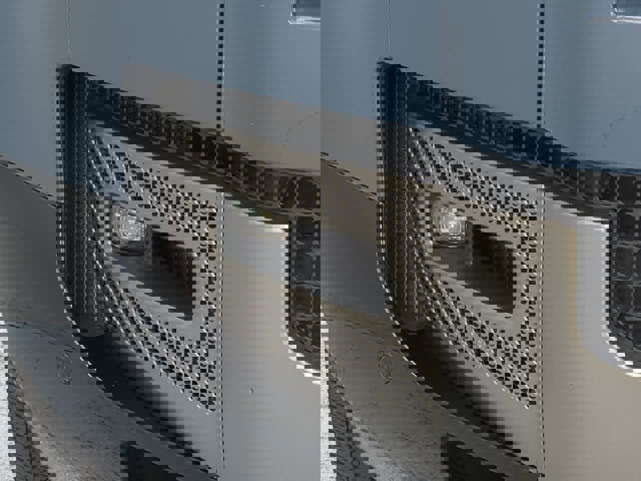 Used 2025 Land Rover Defender 110 X-Dynamic SE image 11