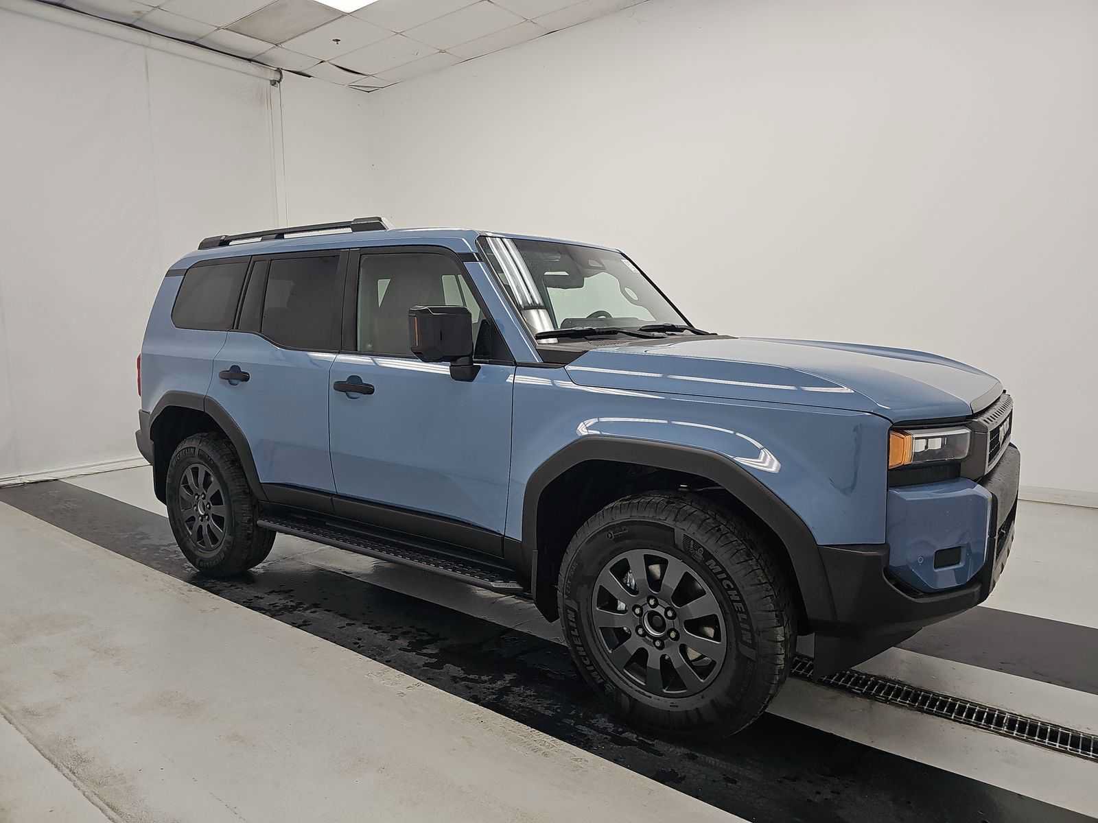 Used 2026 Toyota Land Cruiser w/ Premium Package AWD/4WD image 4
