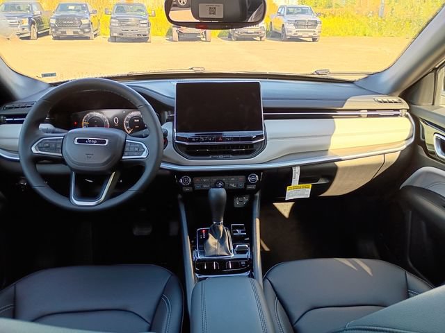New 2026 Jeep Compass Limited AWD/4WD image 9