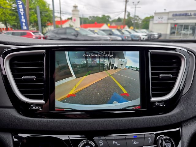 New 2027 Chrysler Pacifica LX FWD image 20