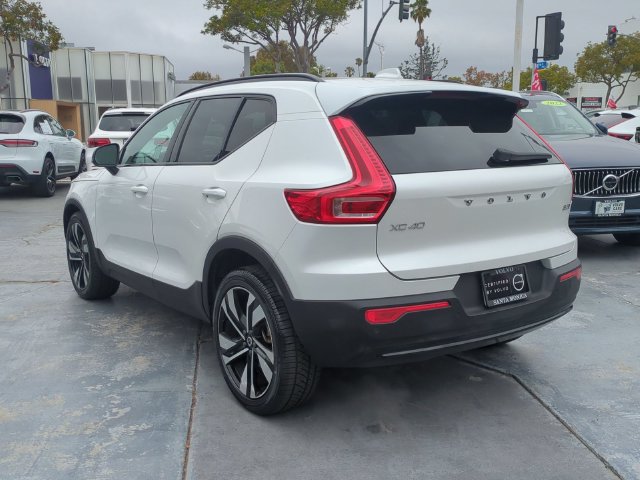 Certified 2023 Volvo XC40 B5 Plus w/ Protection Package Premier AWD/4WD image 5