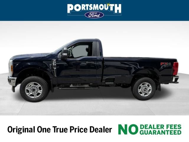 New 2025 Ford F350 XLT w/ FX4 Off-Road Package image 2