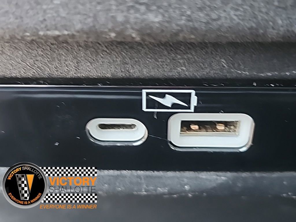 Certified 2023 Chrysler Pacifica Limited image 31