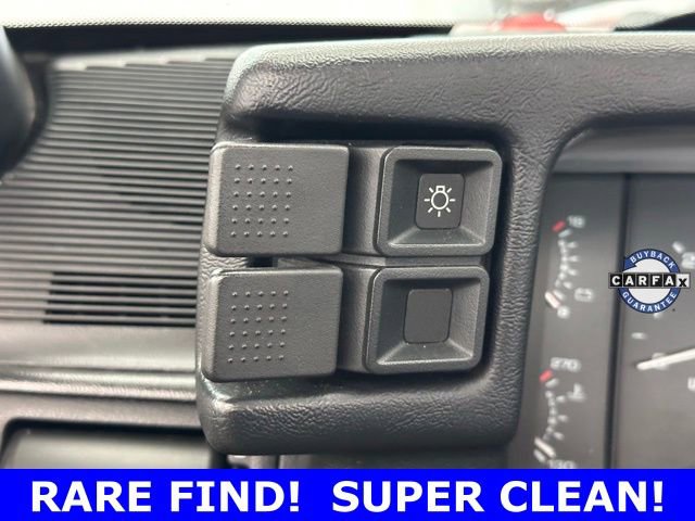 Used 1992 Ford Mustang LX image 28