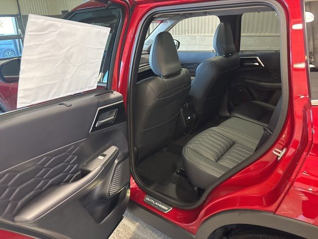 New 2026 Mitsubishi Outlander SEL image 12