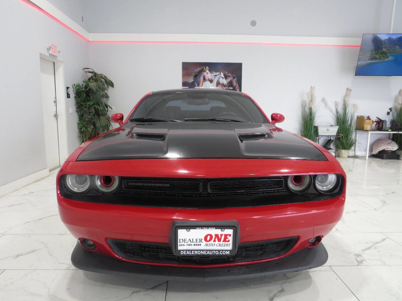 Used 2016 Dodge Challenger SXT Plus RWD image 8