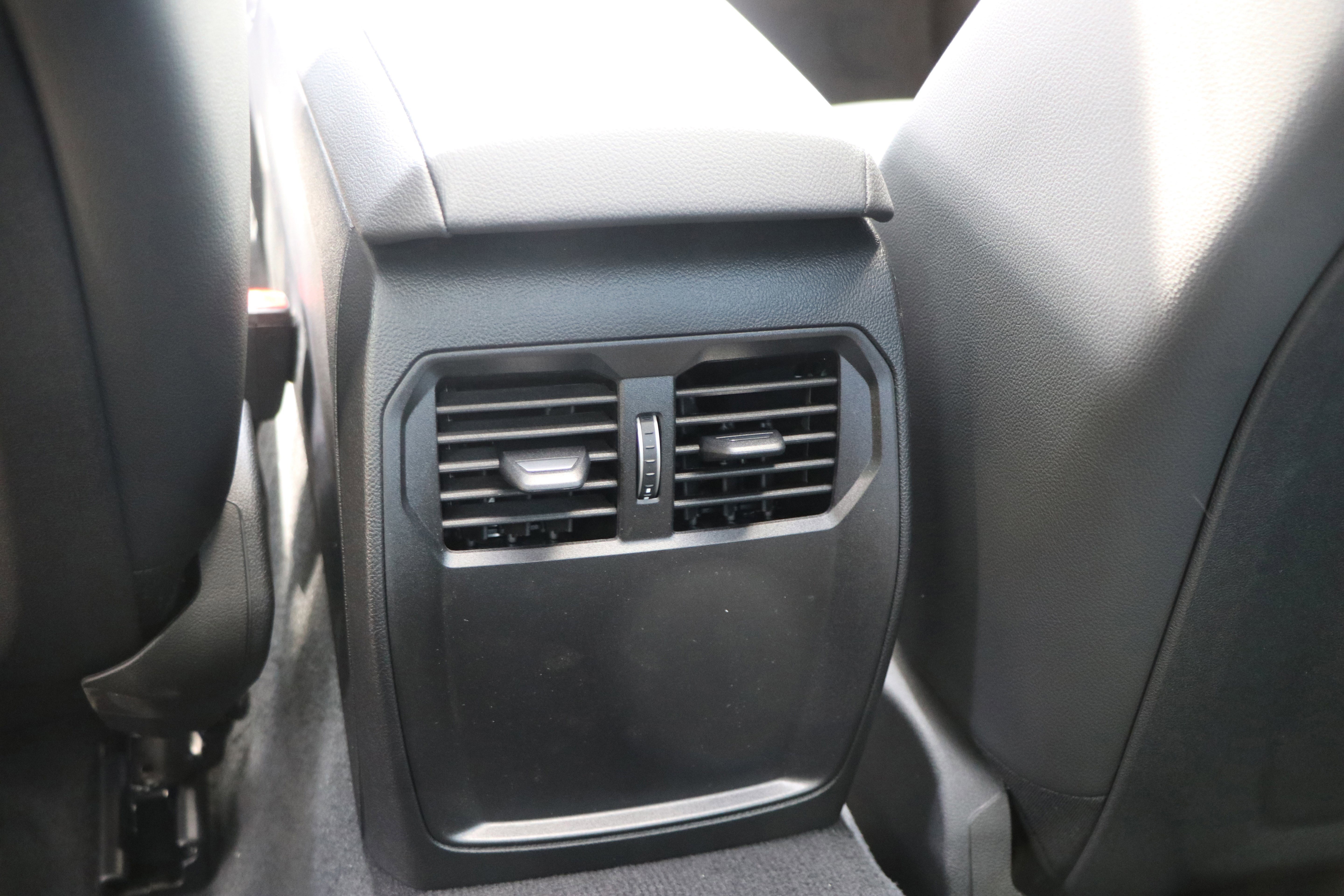 Certified 2026 BMW 430i Coupe w/ Premium Package image 32