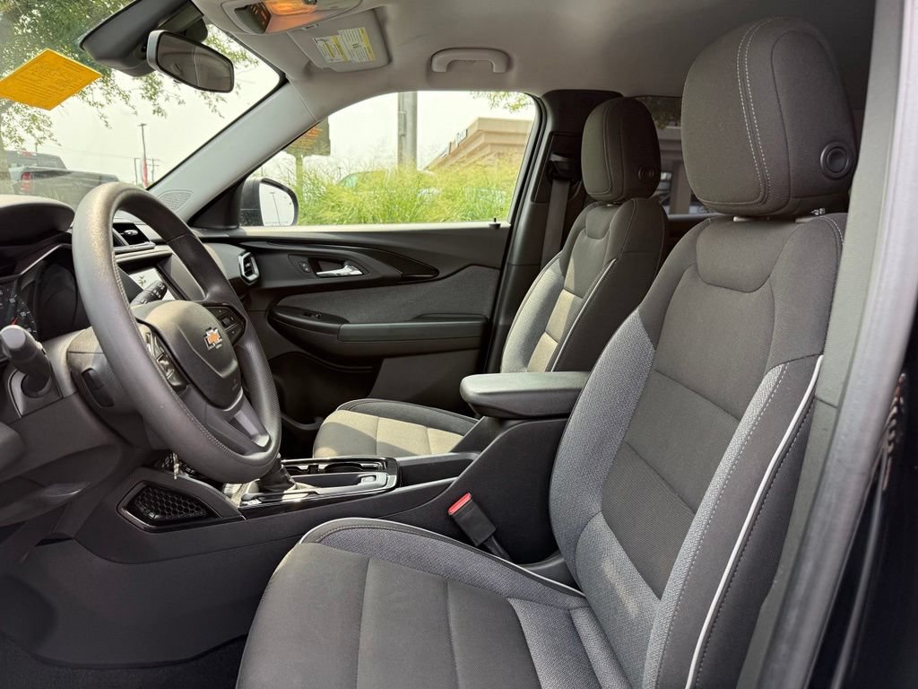 Used 2021 Chevrolet TrailBlazer LS AWD/4WD image 22