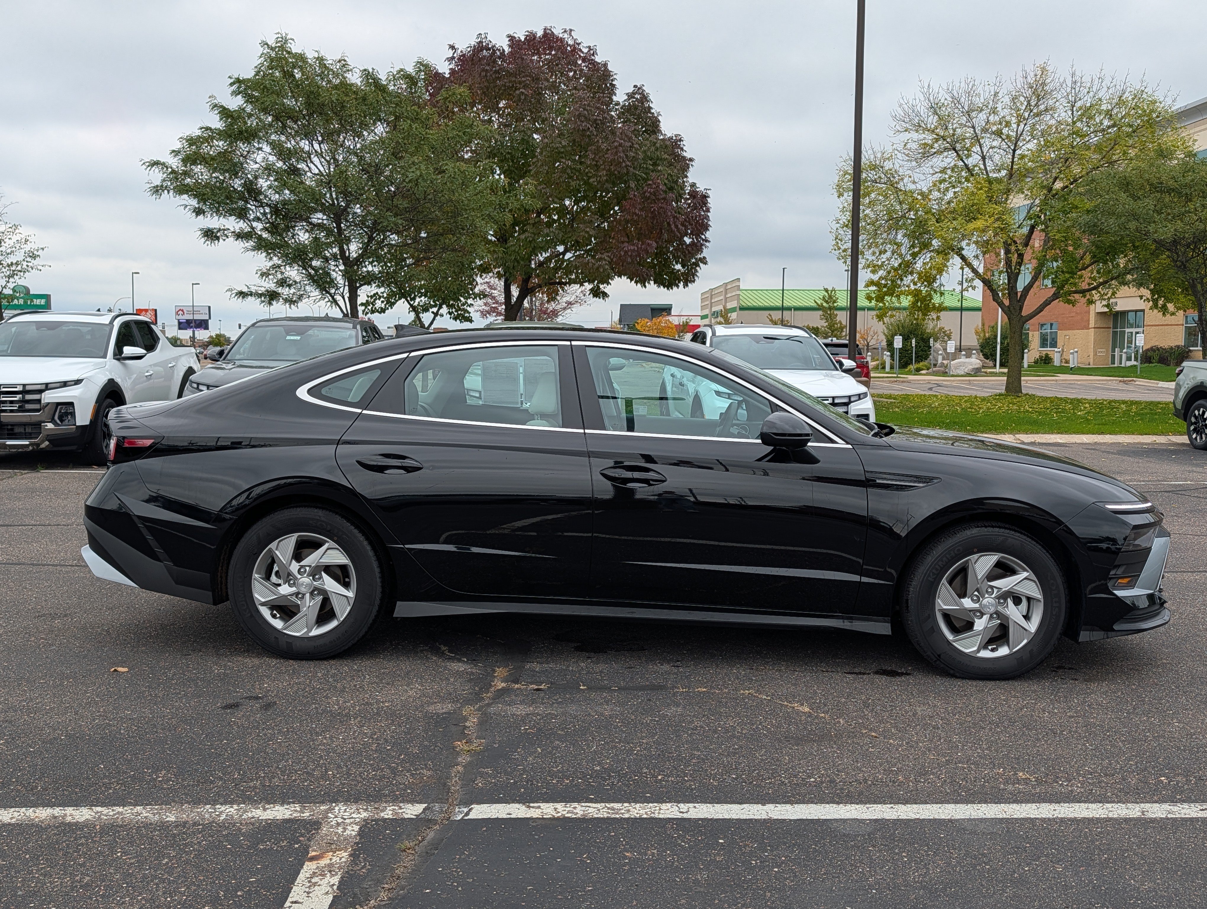 Used 2025 Hyundai Sonata SE FWD image 6