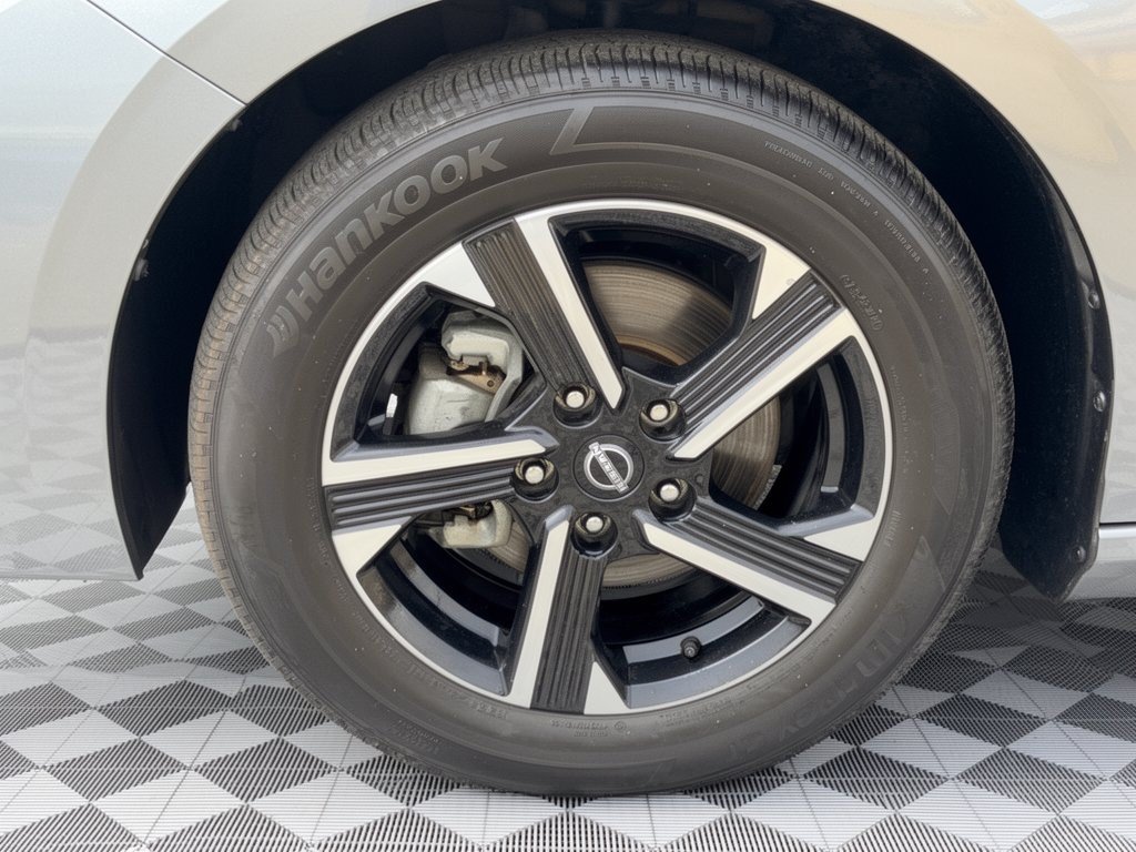 Used 2025 Nissan Sentra SV FWD image 13
