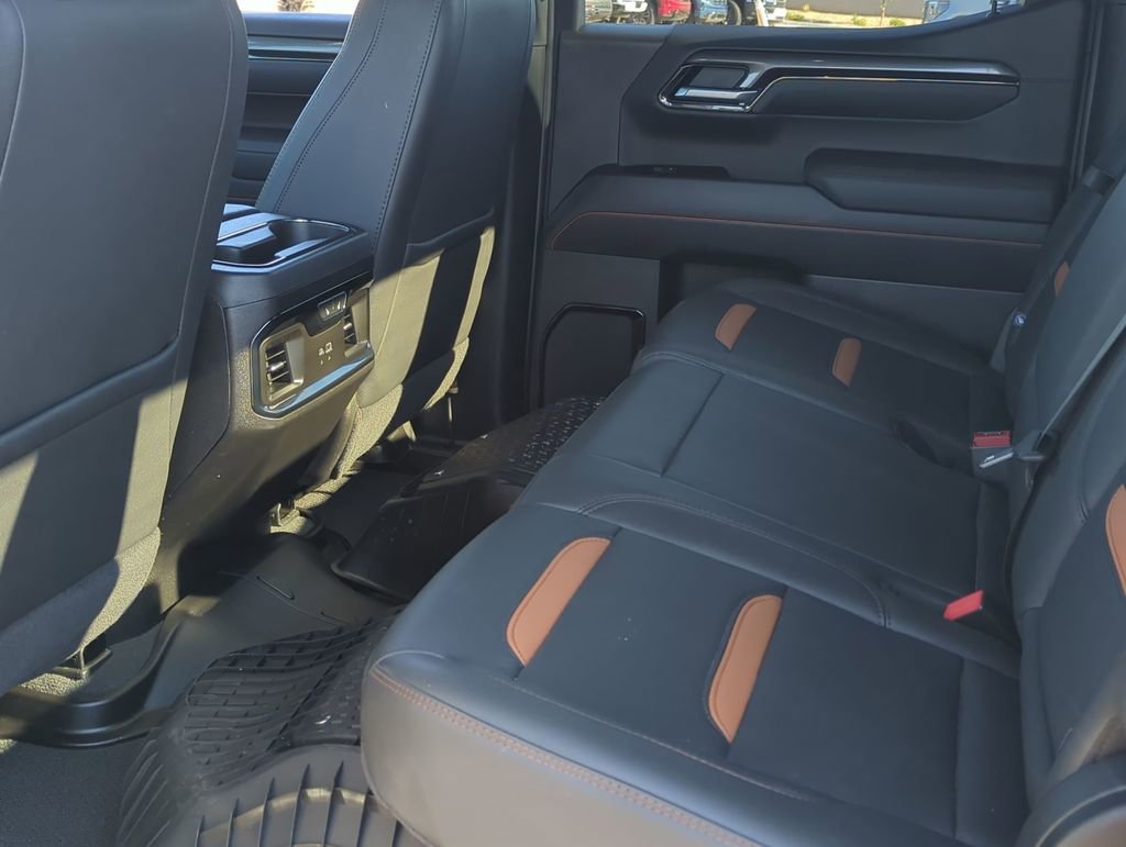 Used 2025 GMC Sierra 1500 AT4 image 25