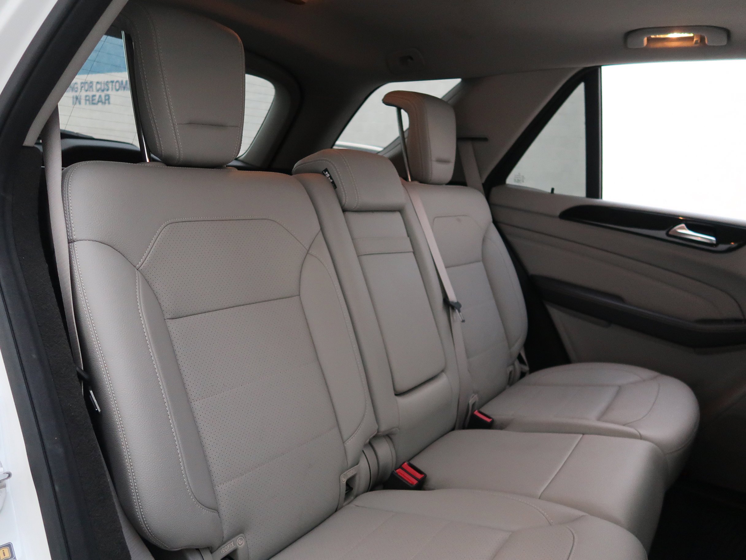 Used 2015 Mercedes-Benz ML 250 BlueTEC 4MATIC w/ Premium 1 Package image 37