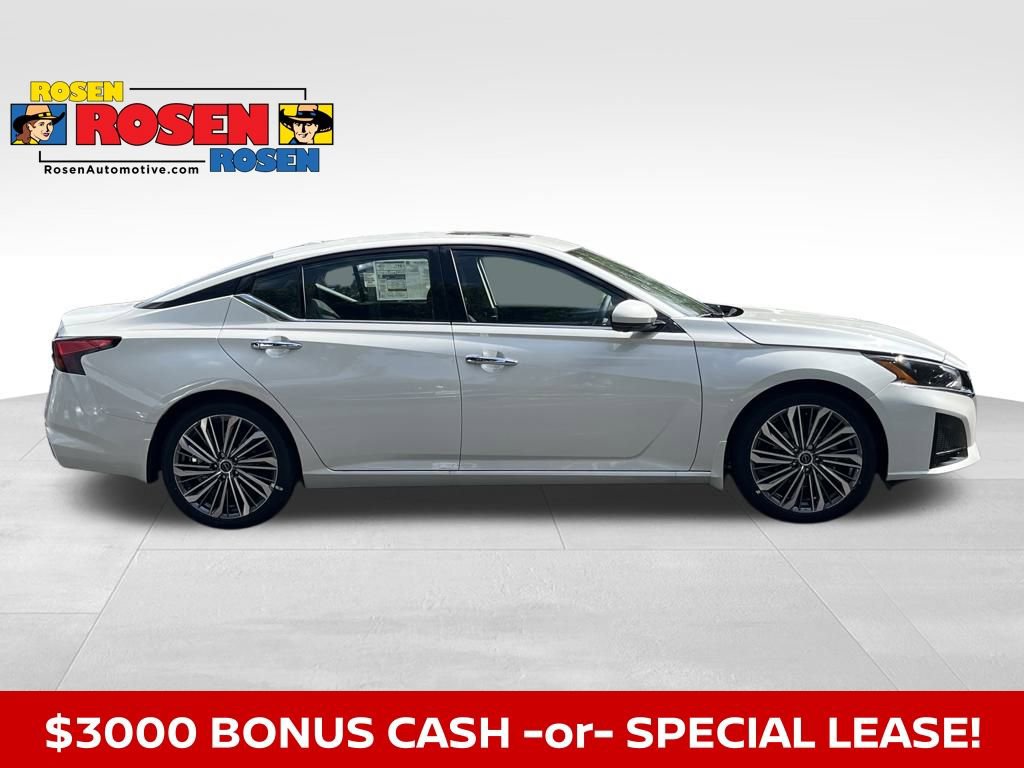 New 2025 Nissan Altima 2.5 SL image 6