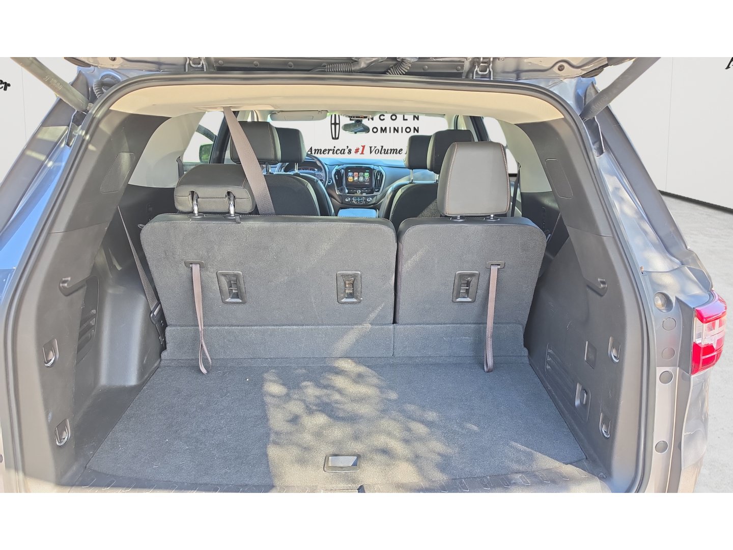 Used 2019 Chevrolet Traverse LT FWD image 21