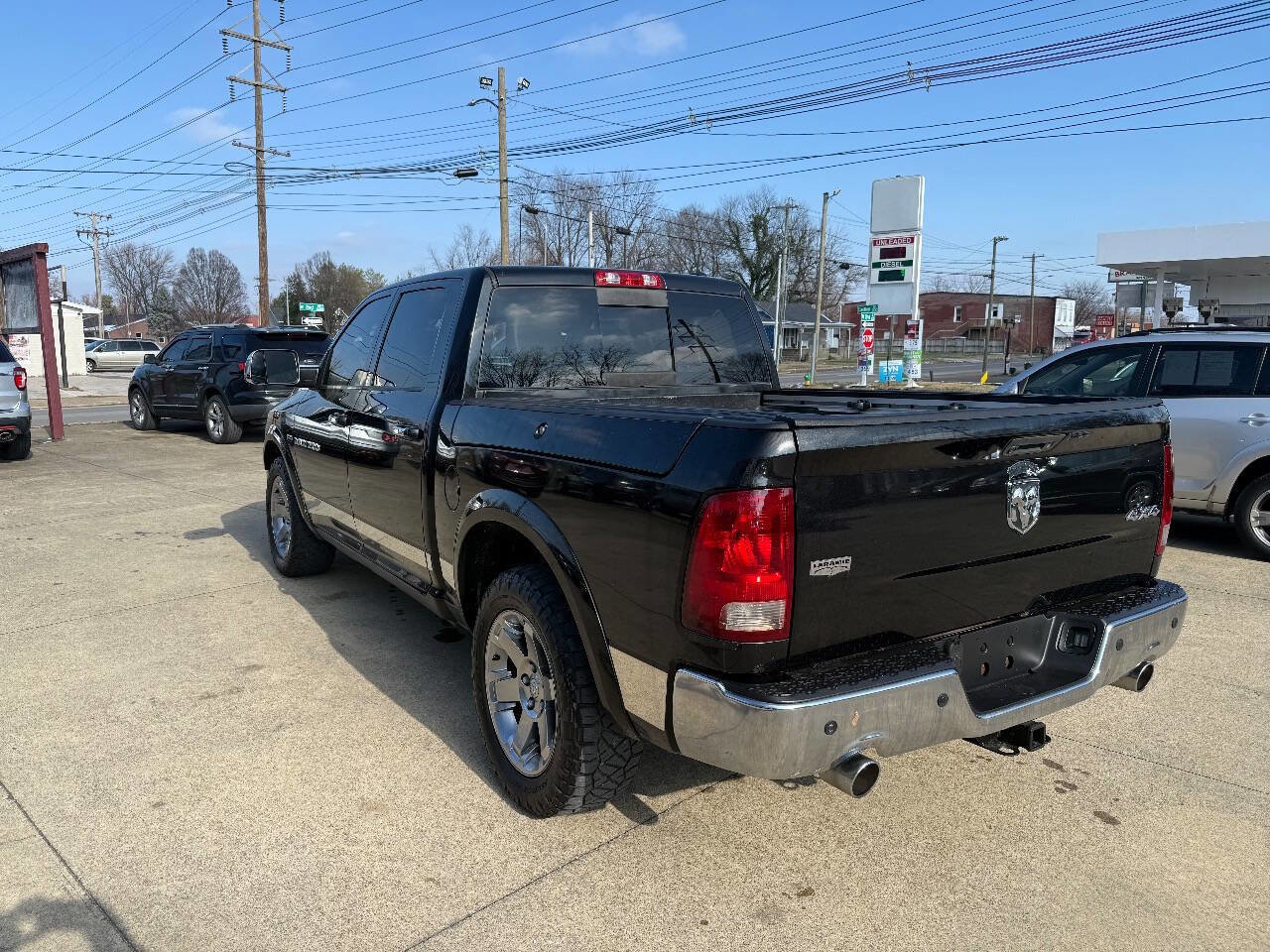 Used 2011 RAM 1500 Laramie image 3
