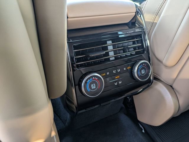 New 2026 Land Rover Range Rover Sport SE image 13