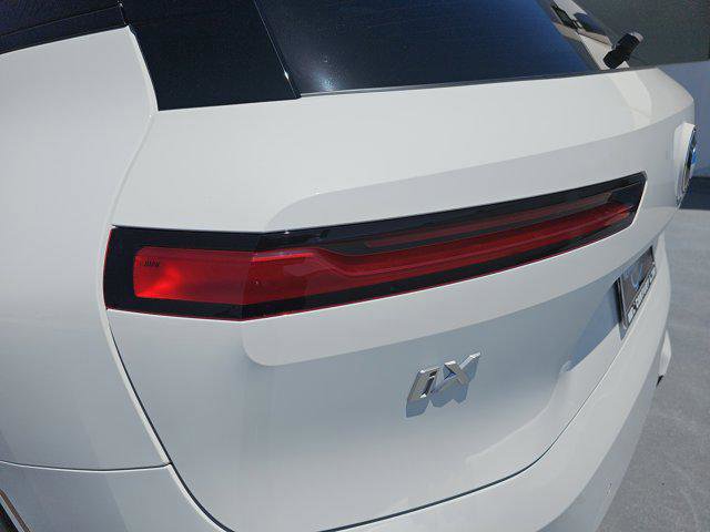 New 2026 BMW iX xDrive60 w/ Executive Package image 35