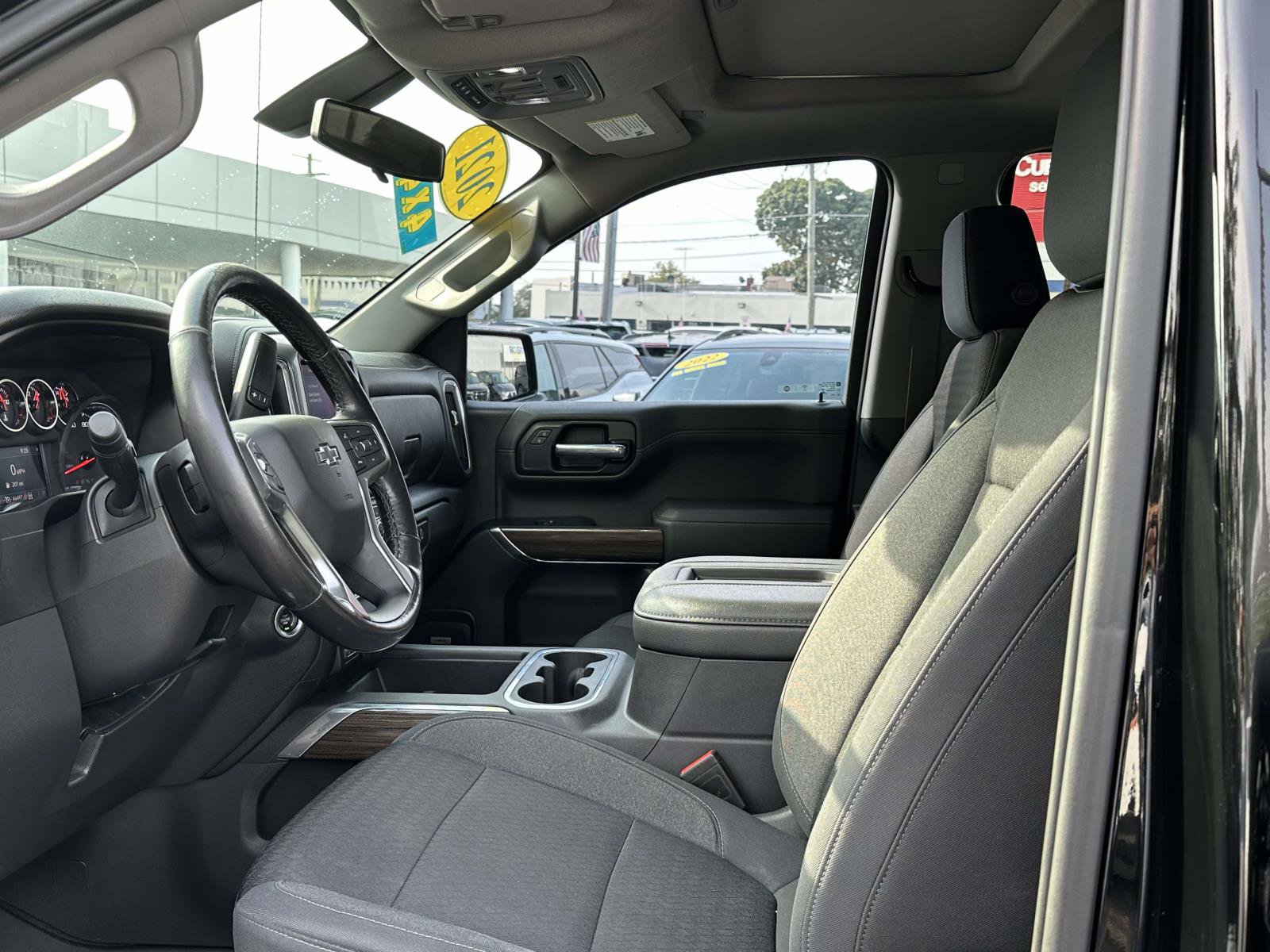 Used 2021 Chevrolet Silverado 1500 LT Trail Boss w/ Convenience Package II image 17