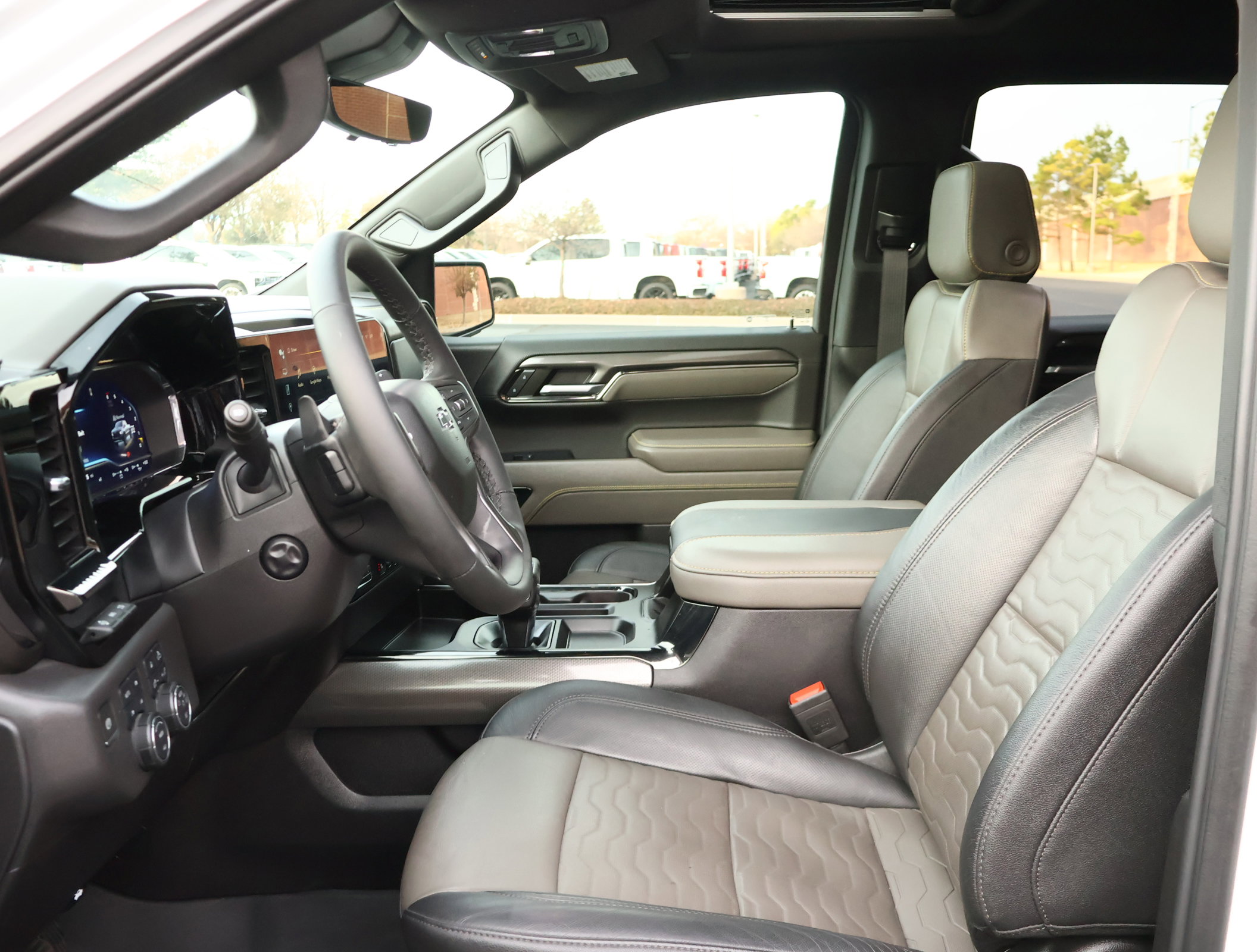 Used 2023 Chevrolet Silverado 1500 ZR2 w/ Technology Package image 12