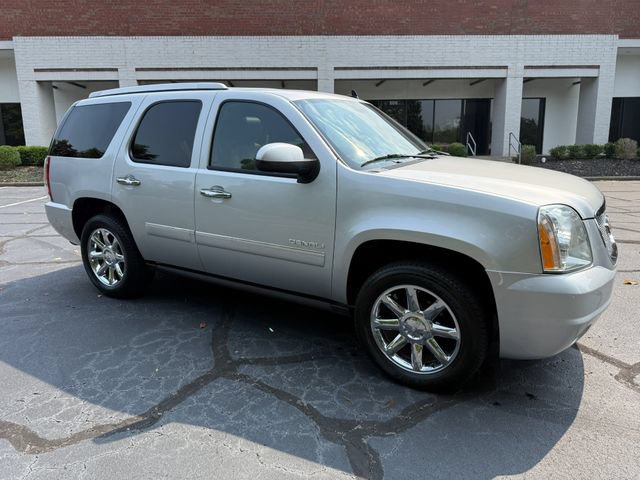 Used 2013 GMC Yukon Denali AWD/4WD image 8