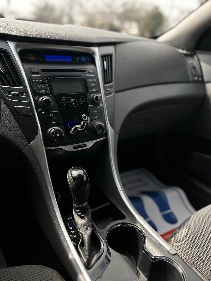 Used 2012 Hyundai Sonata GLS w/ Popular Equipment Pkg FWD image 8