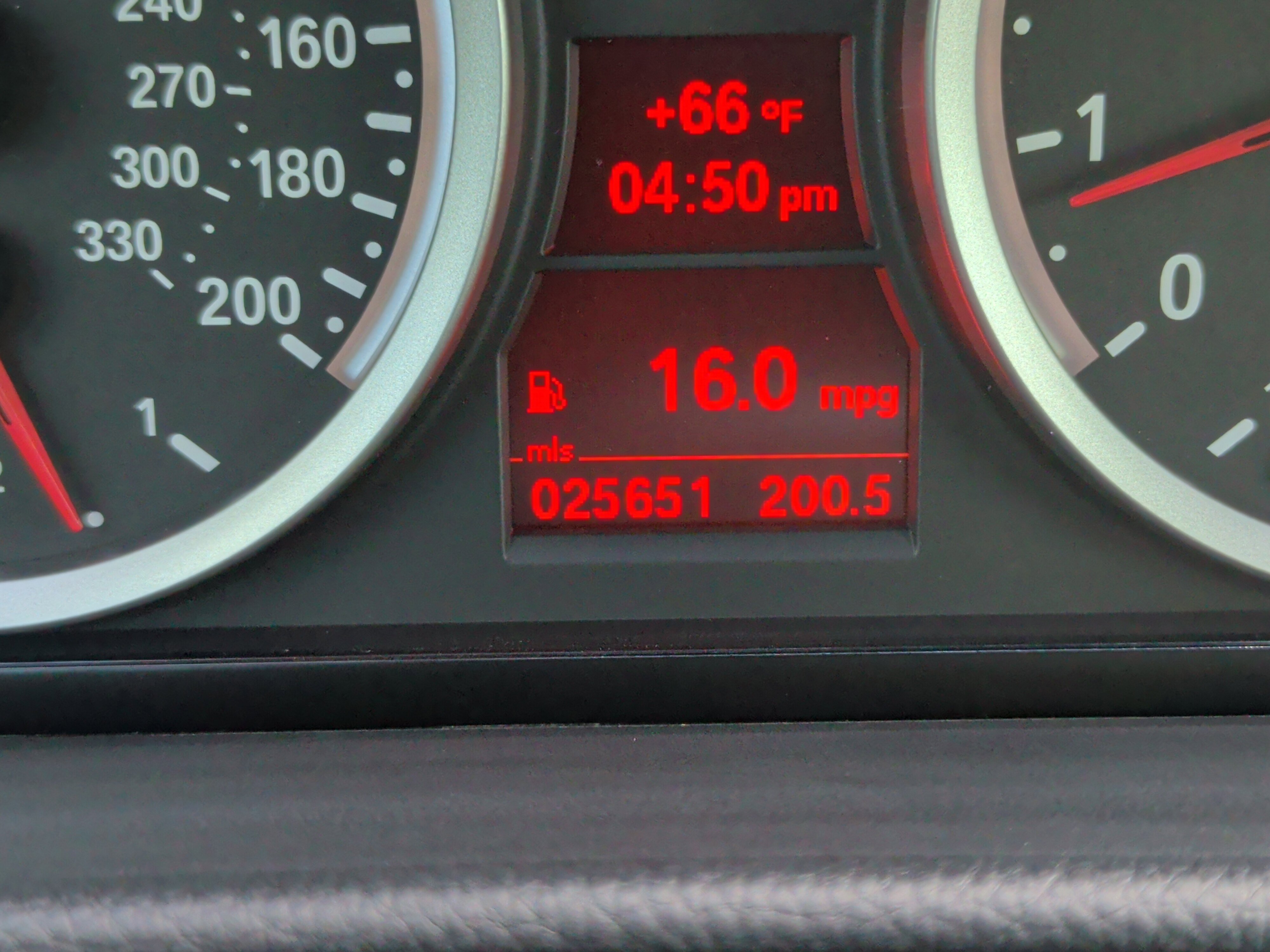 Used 2013 BMW M3 Convertible image 15