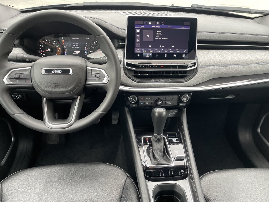 Certified 2024 Jeep Compass Latitude AWD/4WD image 15
