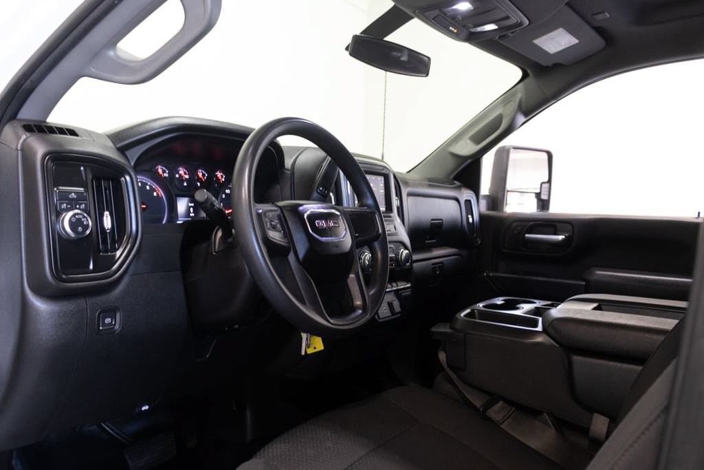 Used 2022 GMC Sierra 3500 Pro w/ Convenience Package RWD image 19