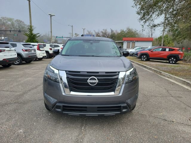 Used 2024 Nissan Pathfinder S AWD/4WD image 5