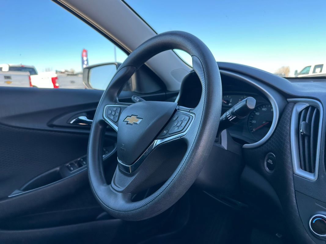 Used 2024 Chevrolet Malibu LT image 18