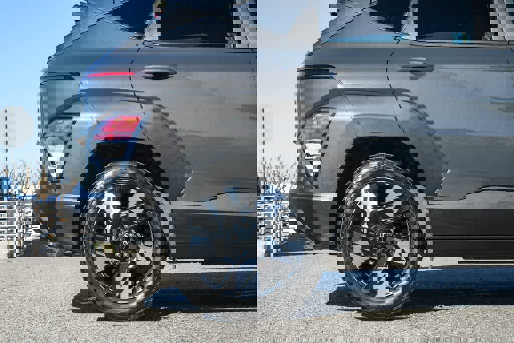 Used 2024 Hyundai Kona SEL FWD image 10