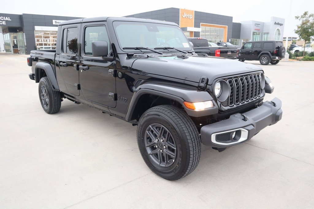 New 2025 Jeep Gladiator Sport