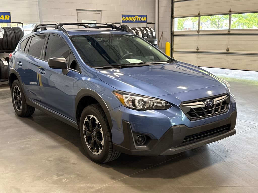 Used 2021 Subaru Crosstrek 2.0i AWD/4WD image 3