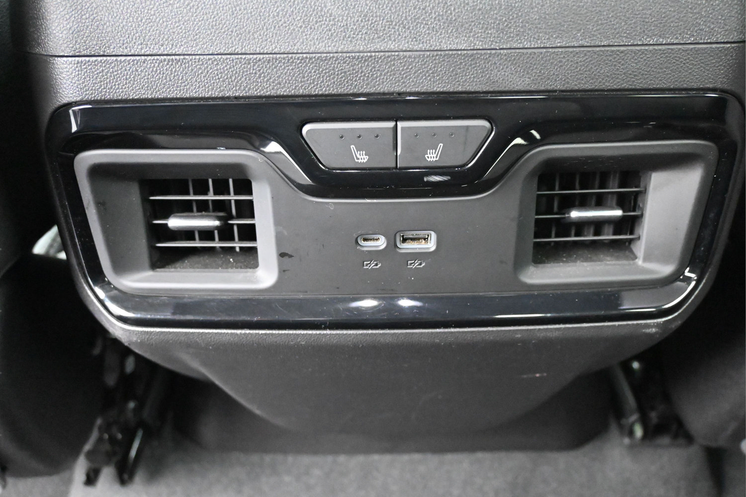 Used 2024 Chevrolet Silverado 1500 ZR2 w/ Technology Package AWD/4WD image 15