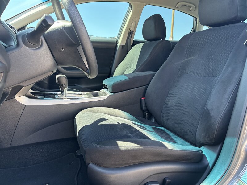 Used 2014 Nissan Altima 2.5 S w/ Display Audio Package FWD image 14