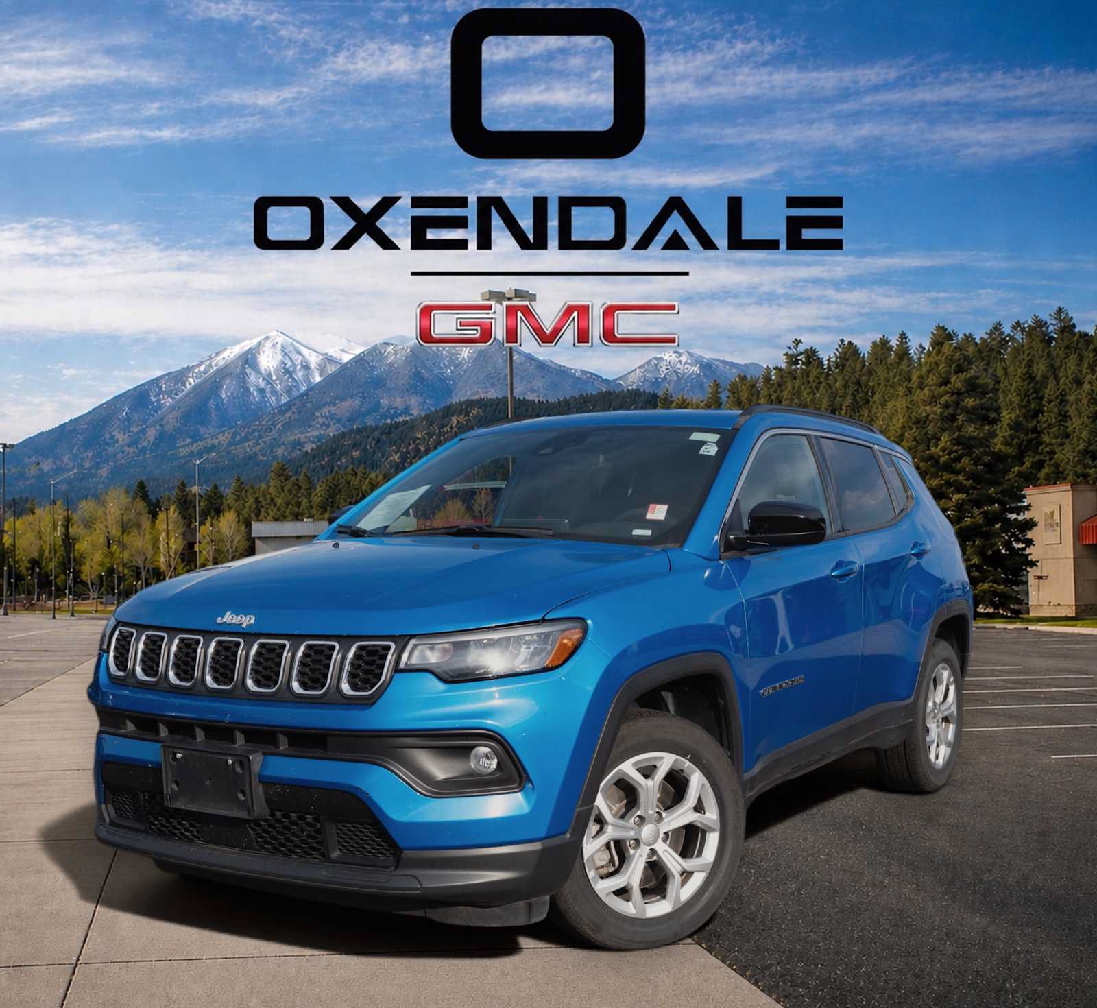 Used 2024 Jeep Compass Latitude AWD/4WD image 2